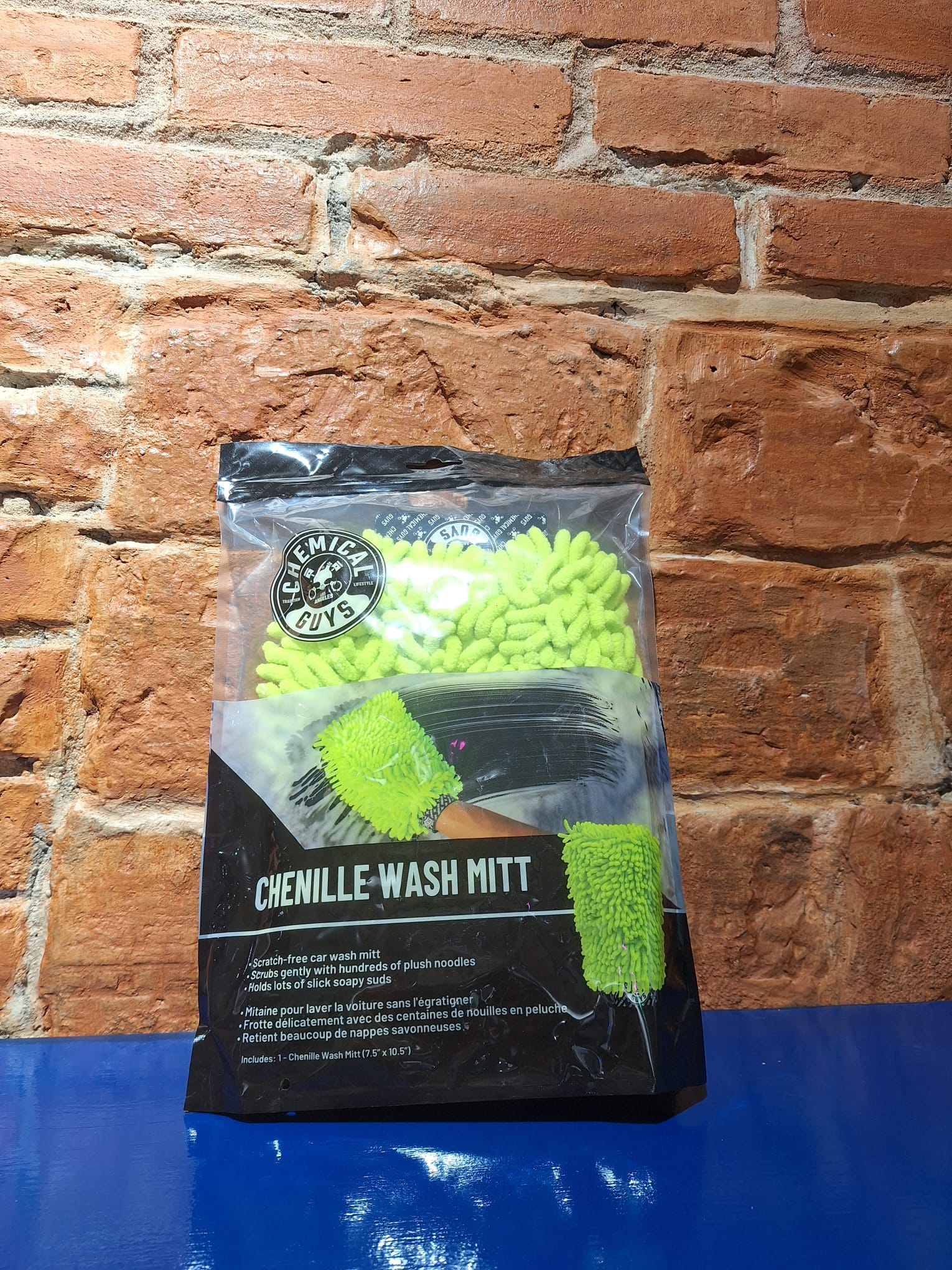 Image of Chemical Guys Chenille Microfiber Wash Mitt